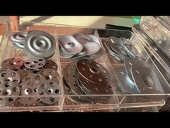 স্টিলের প্লেট এবং ফাস্টেনার ব্যবহার করা হয় TPO ইপিডিএম ঝিল্লিকে আইসোলেশনের মাধ্যমে ছাদে সংযুক্ত করার জন্য